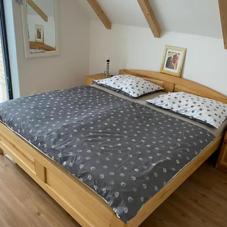 Tomba Lägenhet Loučná pod Klínovcem